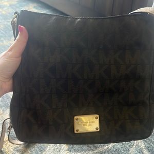 Michael Kors Jet Set crossbody handbag (used)
